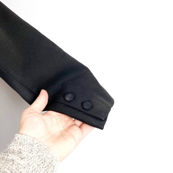 H&M Black 3 Button Fitted Blazer Size 4 - Picture 2 of 5